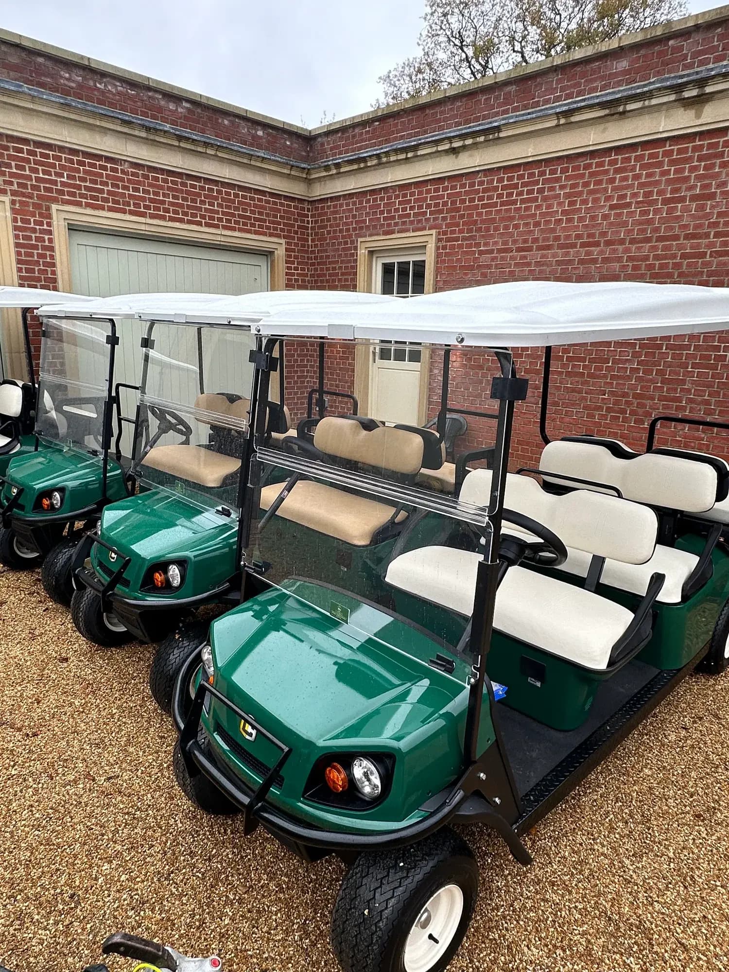 Estate transportation vehicles